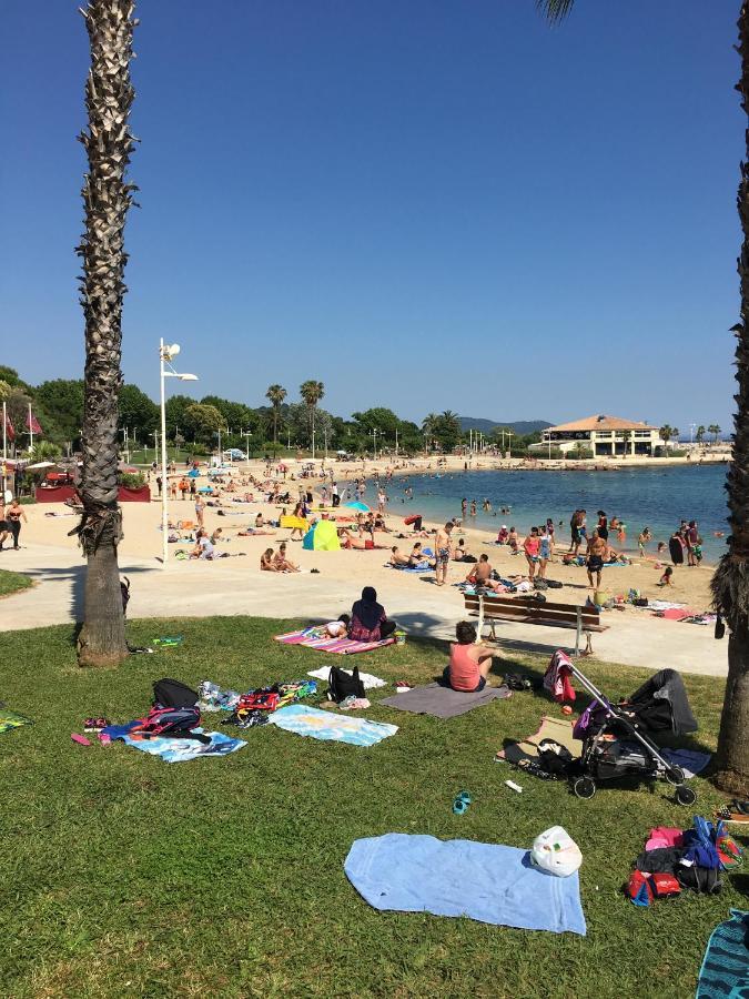 Goeland 3, Climatise, Wifi, Balcons Petite Vue Mer Laterale Au 3 Eme Etage Sans Ascenseur 土伦 外观 照片